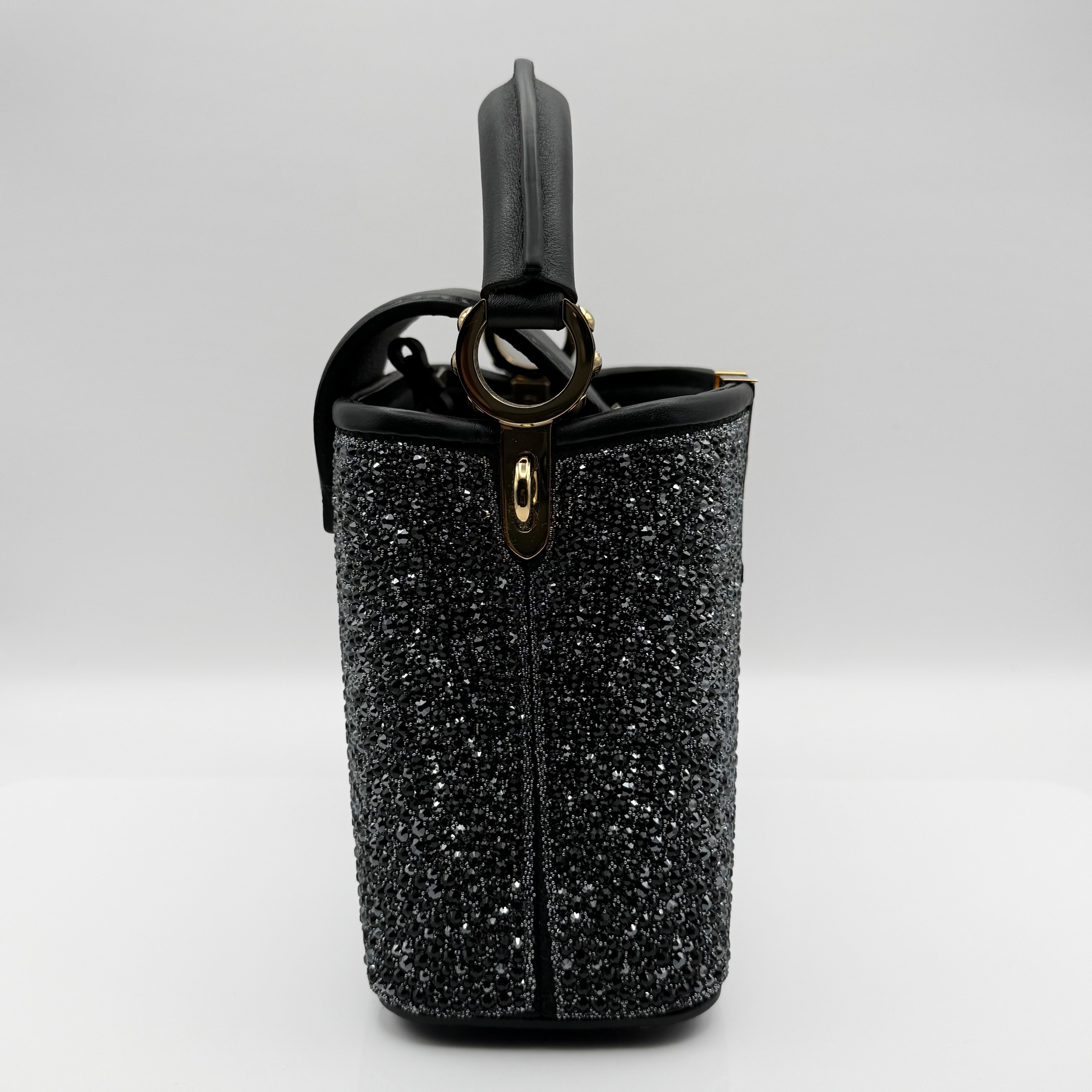 Louis Vuitton Capucines Mini mit Strassbesatz